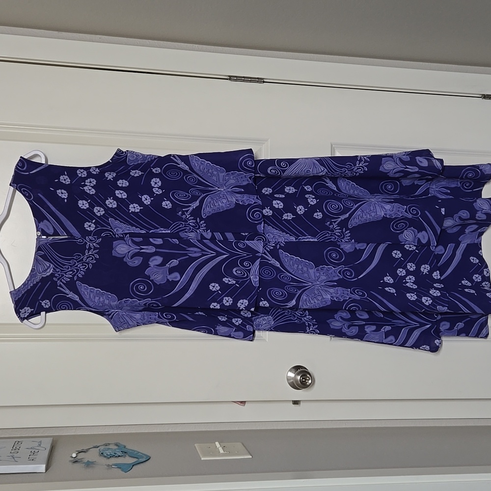 The Pyramid Collection Dress - Picture 2 of 4
